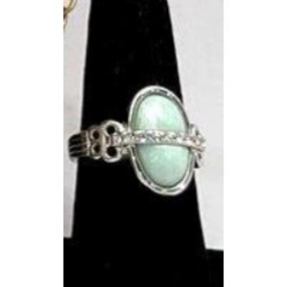 Lia Sophia Silver Tone Light Green & Clear Crystal Ring Size 7